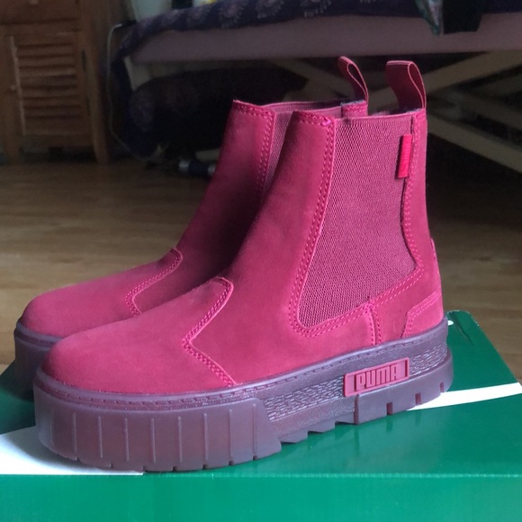 PUMA Red Suede Platform Space Boot Sz 7 NEW - Picture 2 of 3